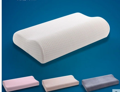 Las innovaciones de dormir con almohadas de espuma de memoria el contorno del 100% cubierta de algodón, al por mayor
