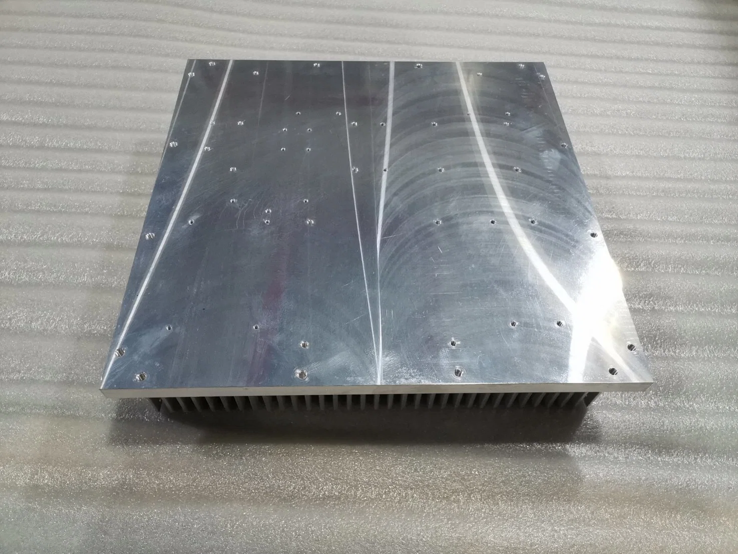 High Power Aluminum Profile Heat Sink Ultrasonic IC Electronic Power Amplifier Route Thermal Conductive Aluminum Block Heat Sink Customization