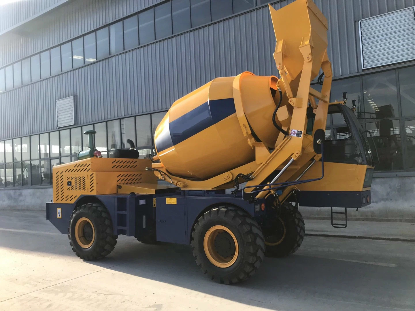 Forload Used Ajax Mini Mobile Concrete Mixer, Cement Mixer Pump for Sale