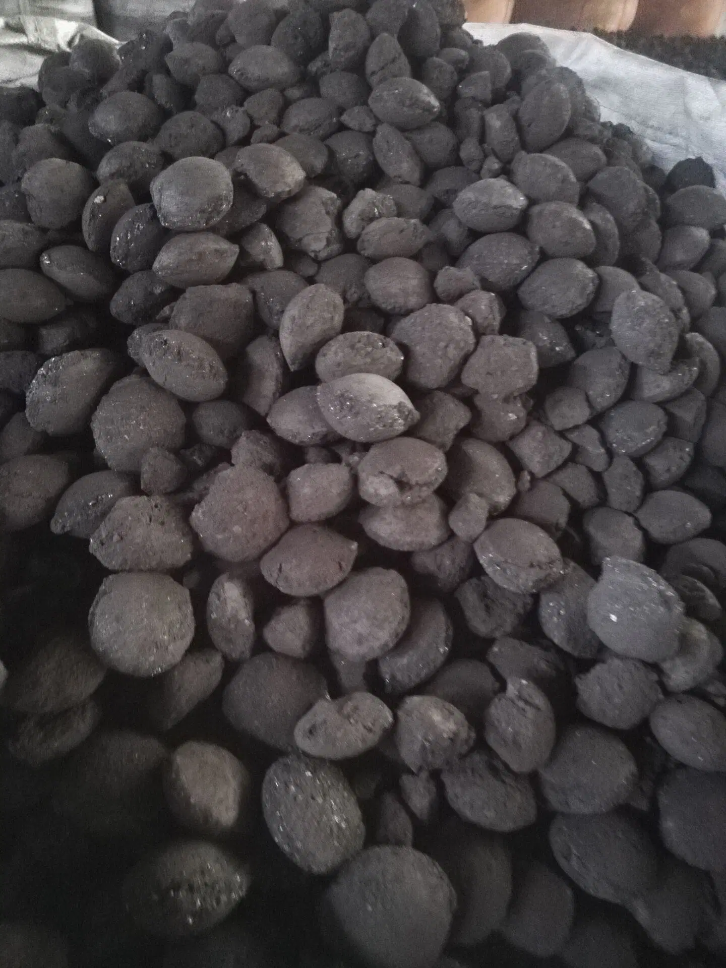 High quality/High cost performance  and Purity Ferrosilicon 75 Briquette Ball Used for Ferroalloys Low Price