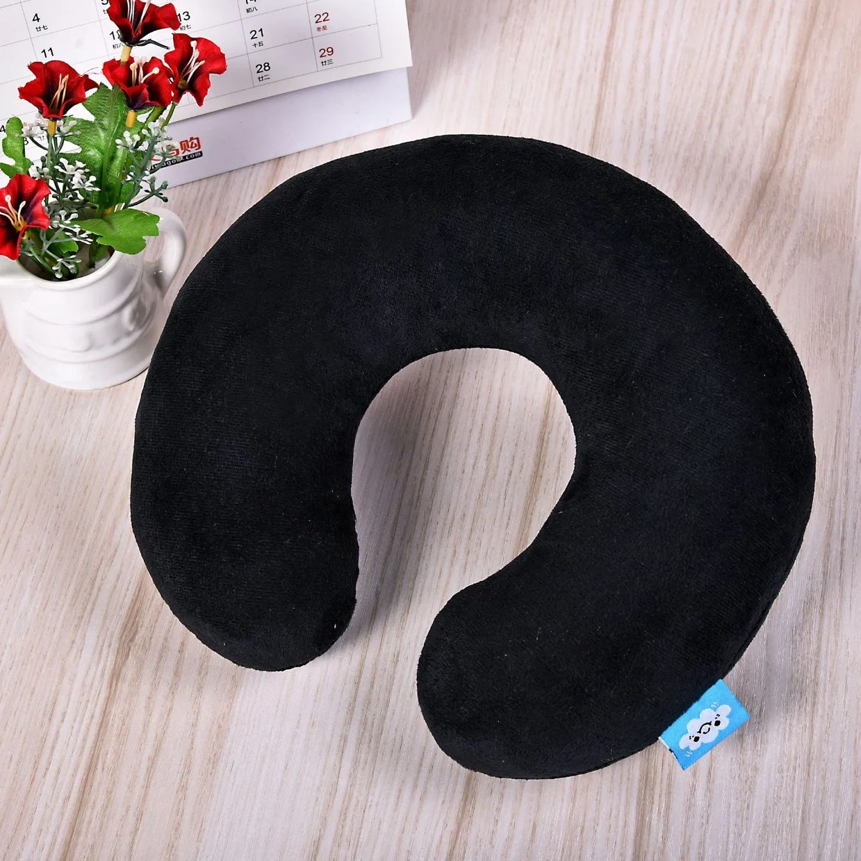 Cheap Wholesale Airplane Memory Foam Travel Pillow Neck Support Pillow