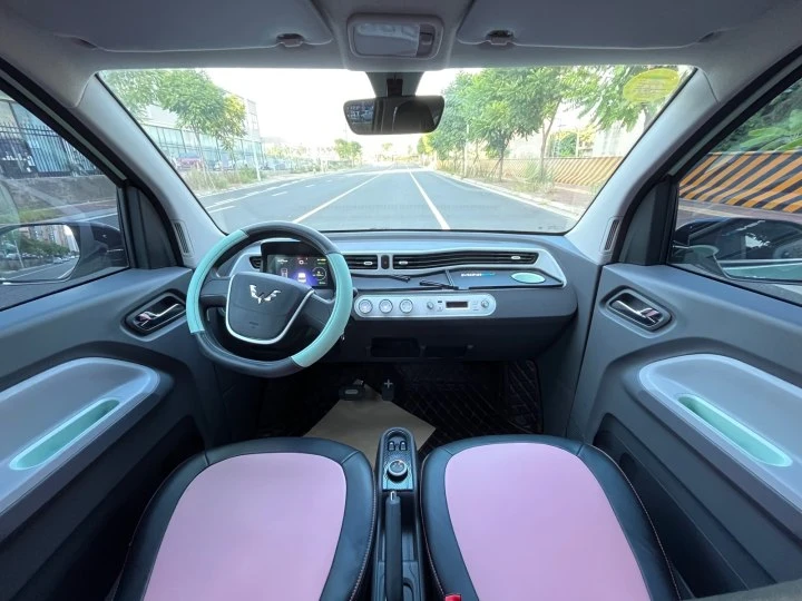 Wuling Used Min EV Car / Macaron 170km EV Car