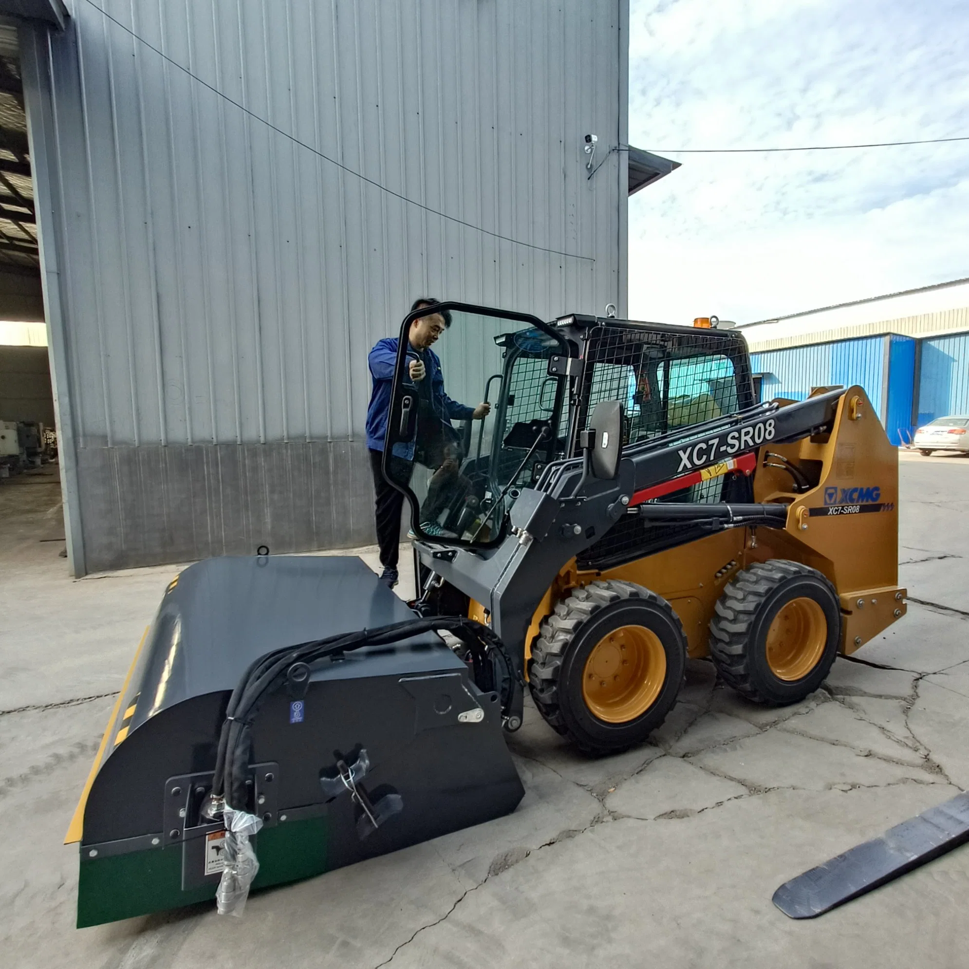 Skid Steer Loader Road Sweeper Brushes Street for Sale