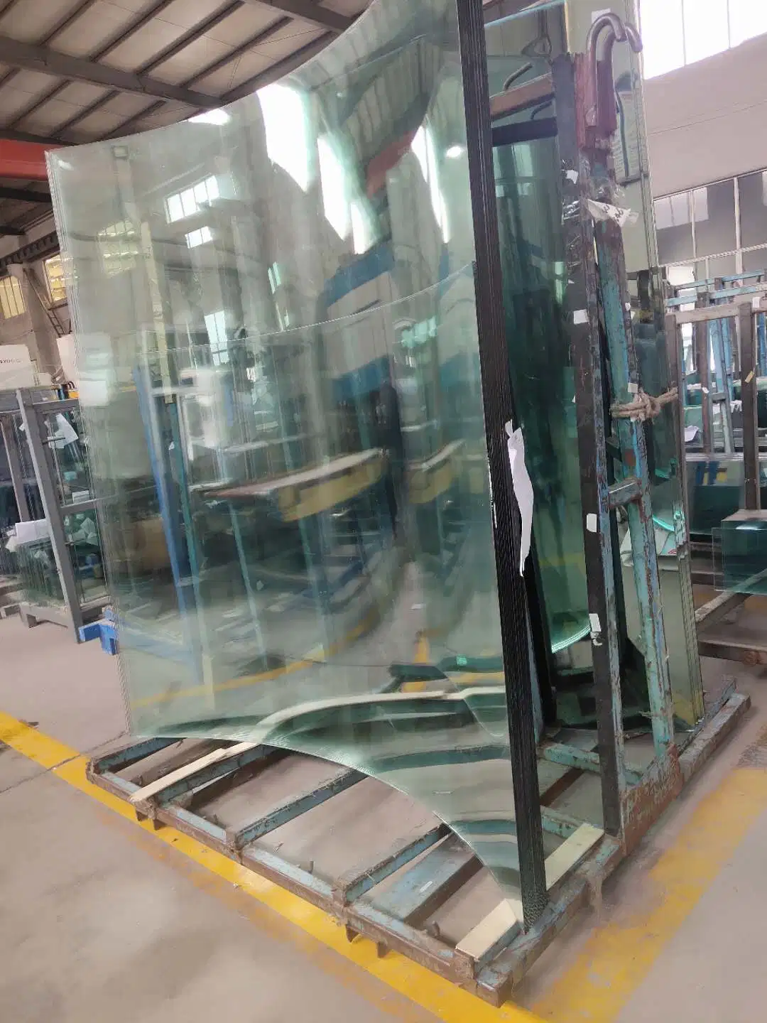 Coating Curved Steel Glass for Elevator Guardrail