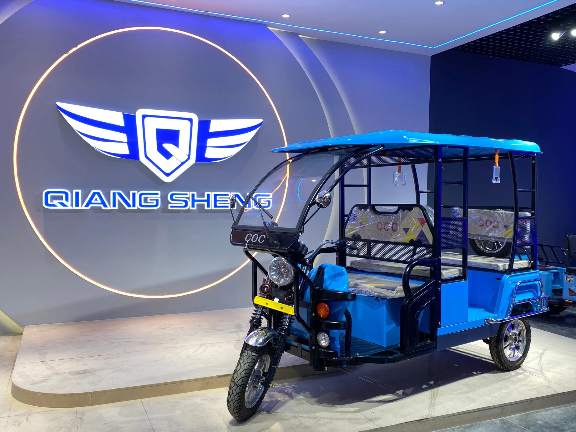 2023 E Rickshaw Tricycle Électrique pour Passagers en Vente Chaude