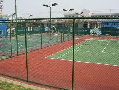 Clôture à mailles losangées Diamond Wire Mesh Clôture de terrain de jeux utilisés dans un Court de Tennis, Terrain de jeux, terrain de basket