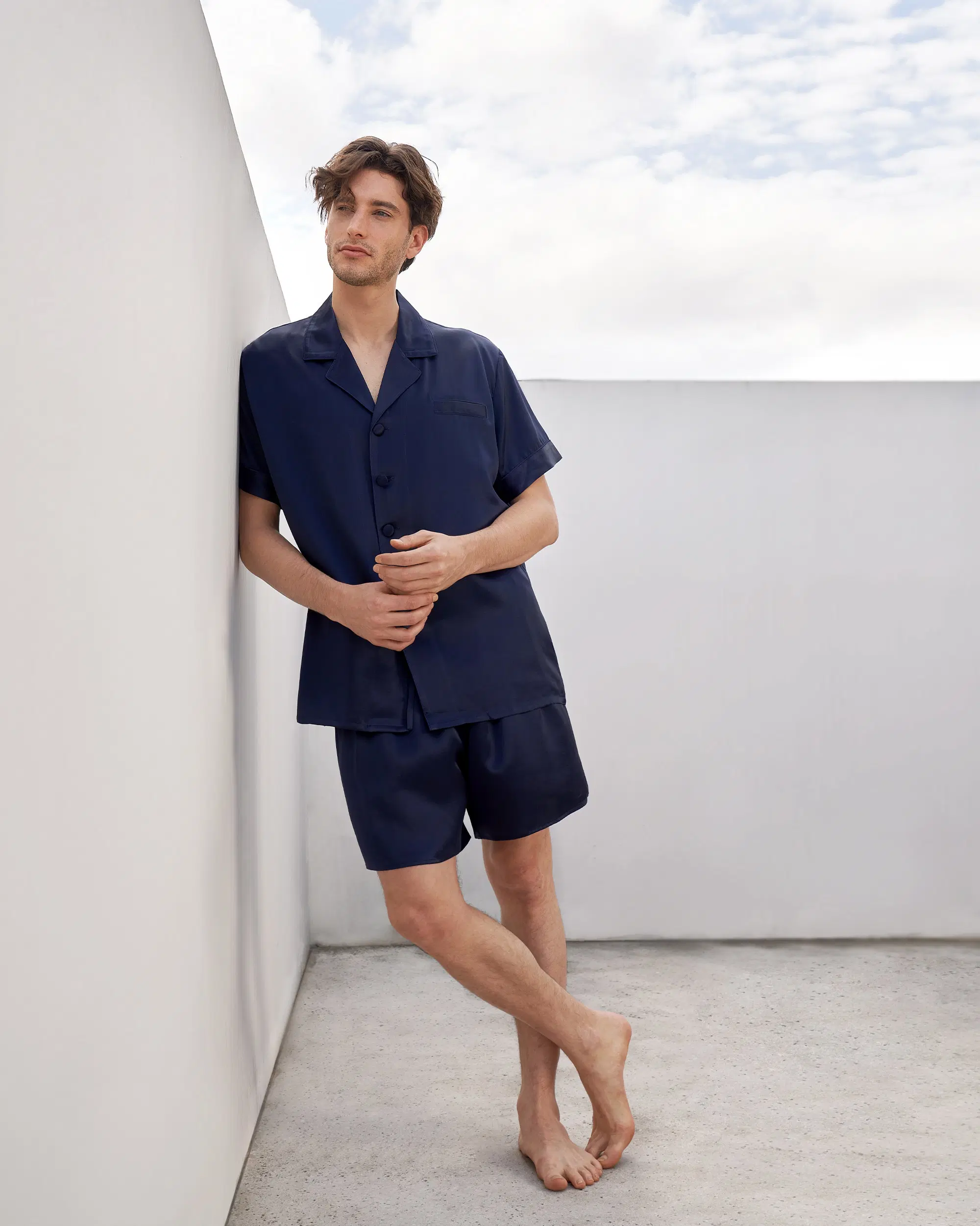 2023 New Custom 100% soie robes de vêtements de nuit élégant satin de soie ceinturée pyjamas peignoirs sommeil avec poche d'usure