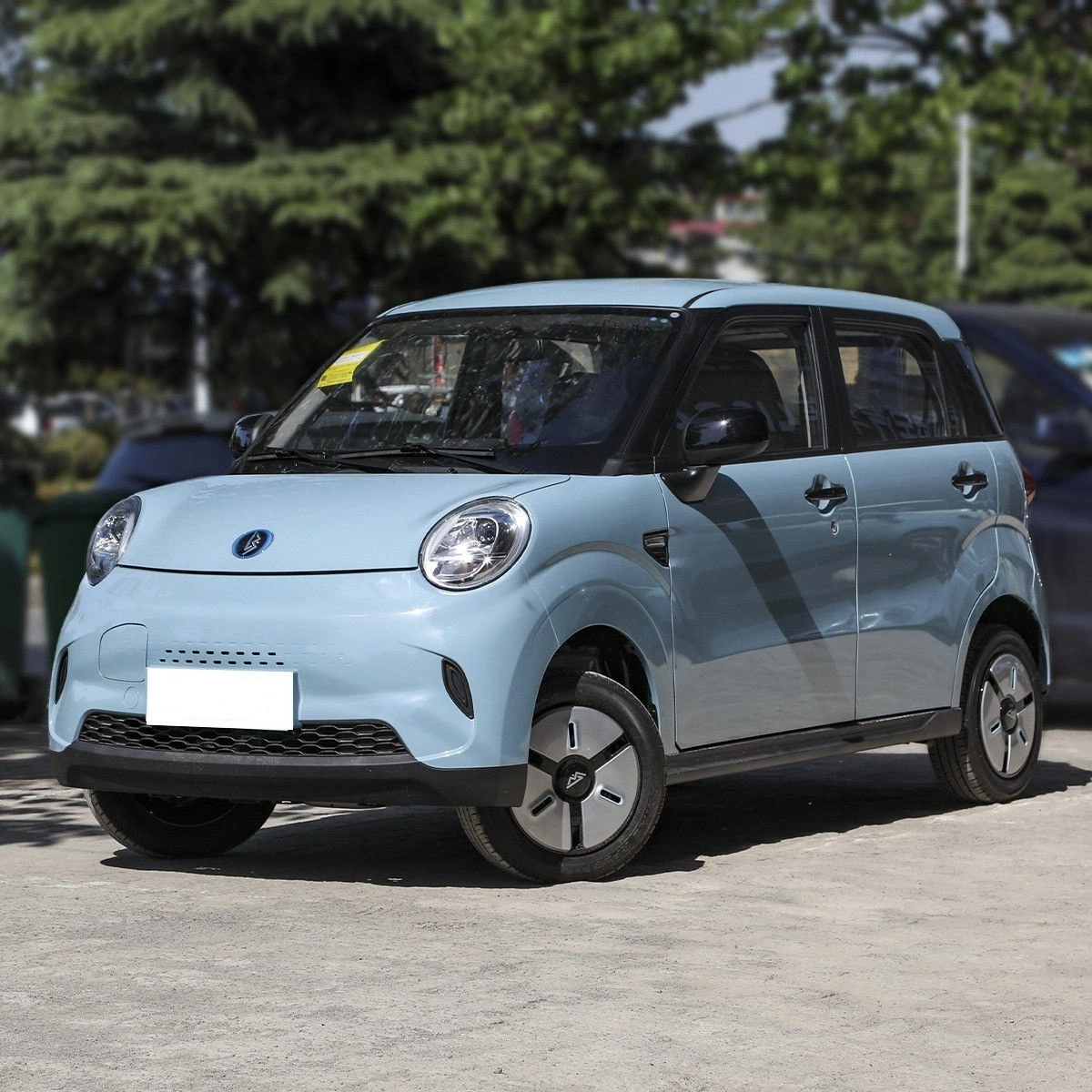 Veículo elétrico CEE Plug-in de luxo Hot Sale para utilização em adultos Electriccar para Família Ling Bao Box Liqingzhao novo Mini-carro