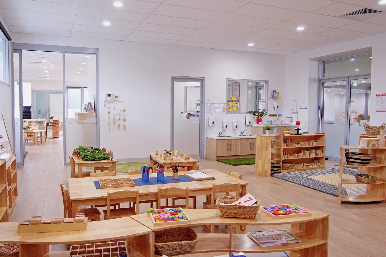 Modern Kindergarten and Preschool School Classroom Student Furniture, Kids Furniture Wooden Children Furniture, Nursery and Daycare Baby Furniture