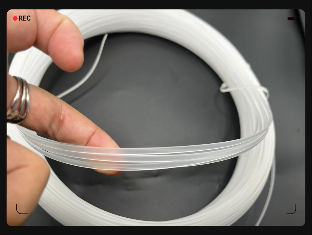 Accesorios Fabricante Mayoreo plástico transparente deshuesado 5mm para el sujetador