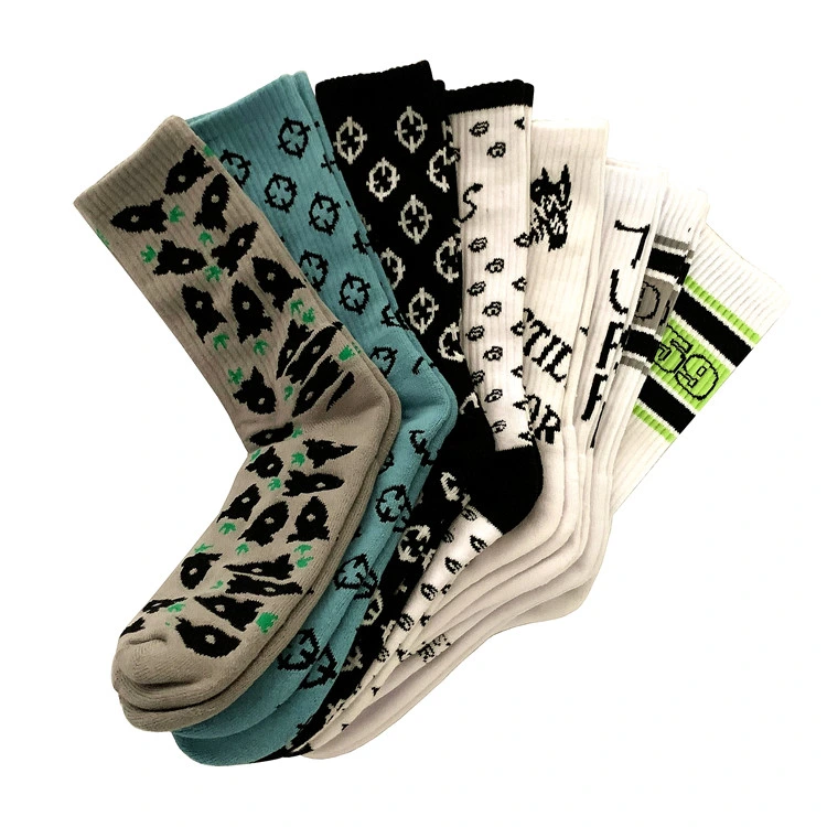 Wholesale Customized Design Logo Hip Hop Sports 100% Cotton Man Socks