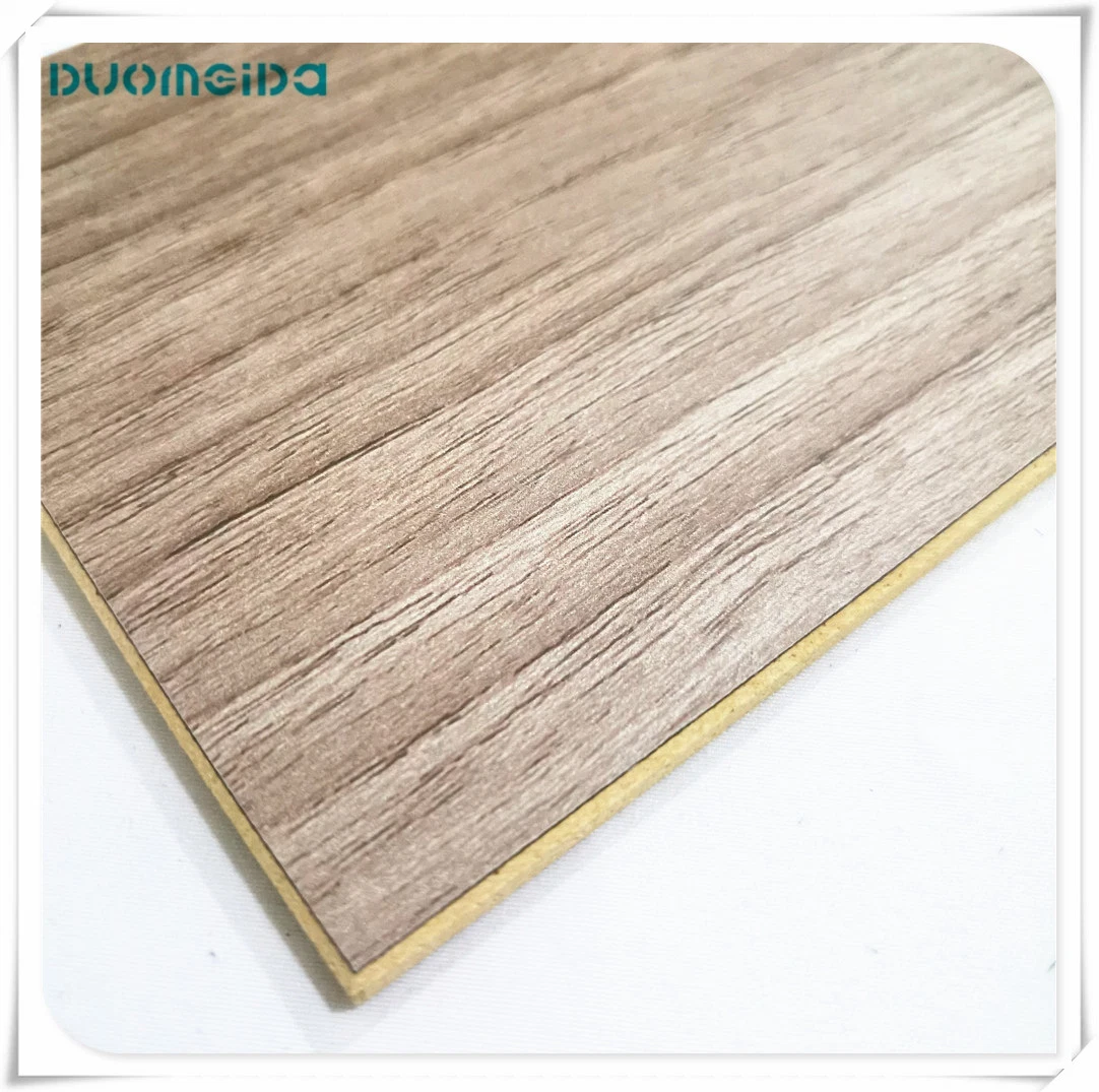 Grain du bois contreplaqué Wear-Resistant Revêtements de sol en vinyle PVC SPC WPC/ WPC Flooring