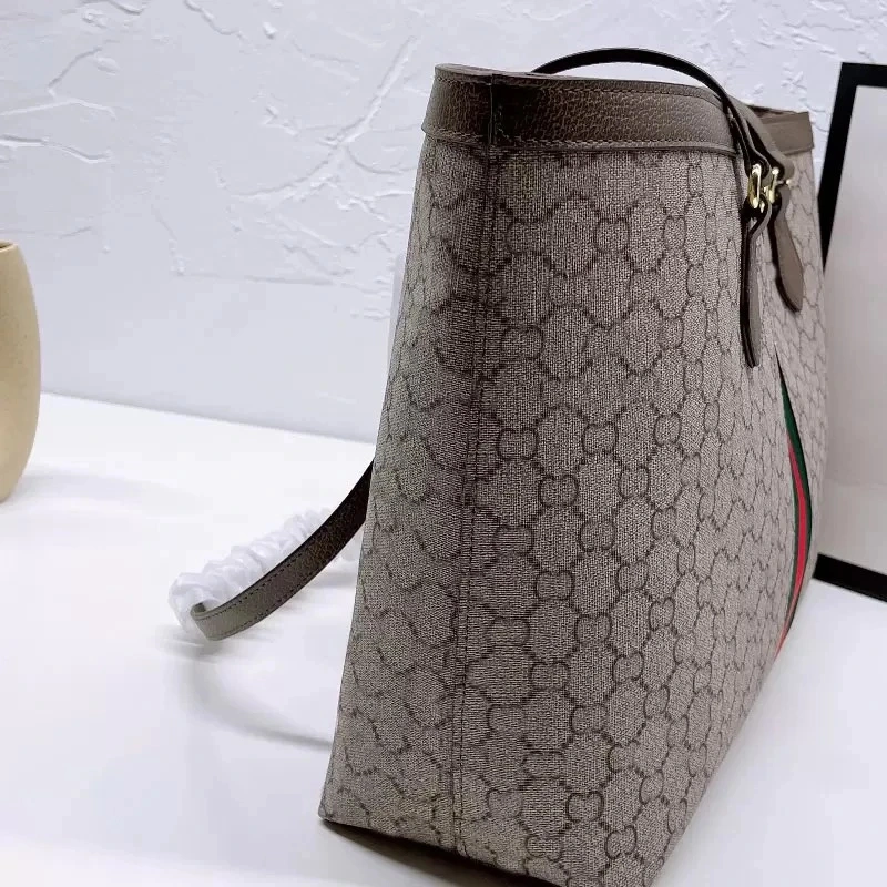 Forme ovale rond Crossbody femmes Sac répliques sacs de luxe sacs pour appareil photo Sac mode cuir véritable or pièces métalliques sacs à main de haute qualité Sac à bandoulière