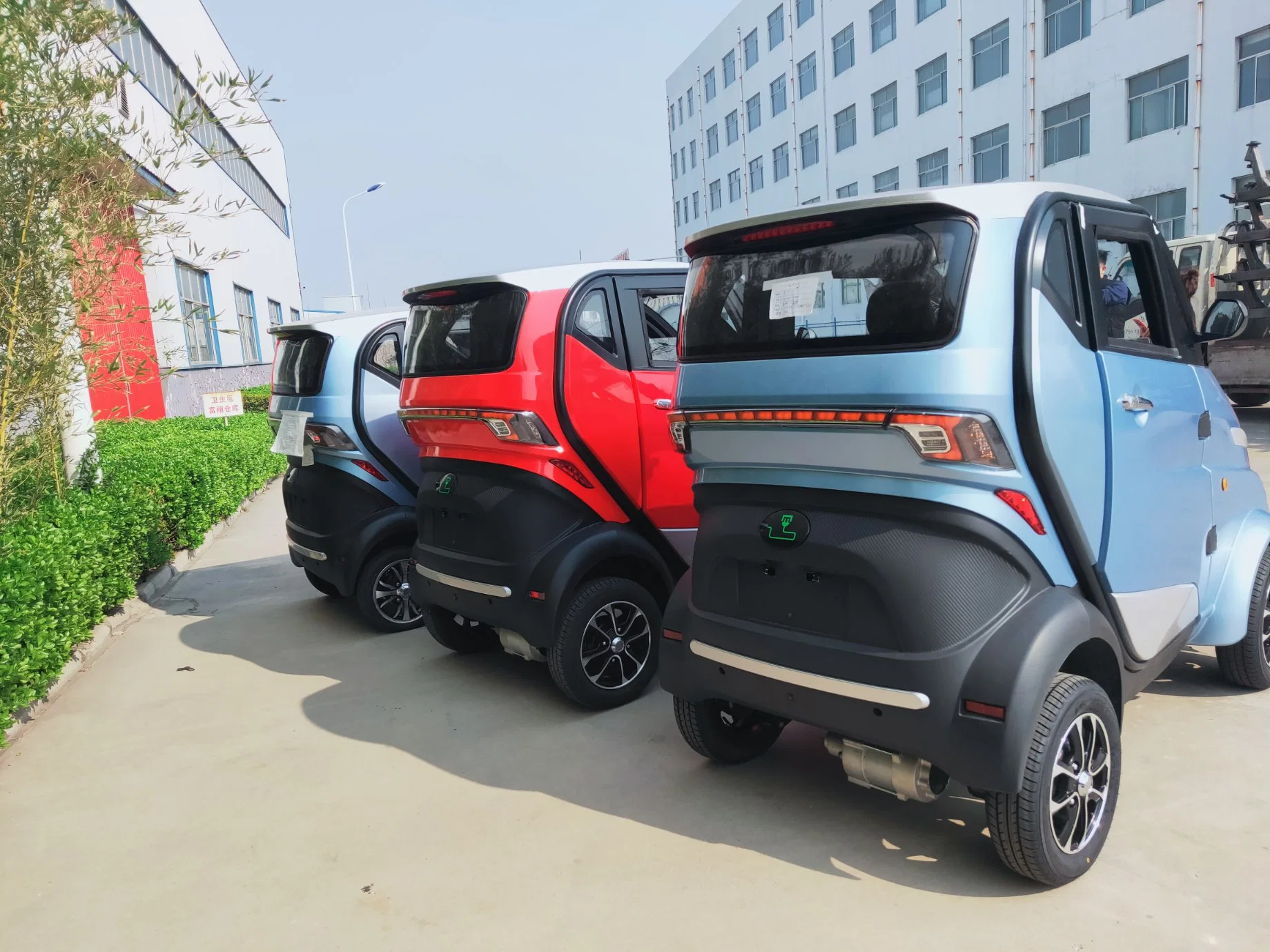 Chinese Electric Car Cheapest Mini Auto 4 Wheels with EEC Approved