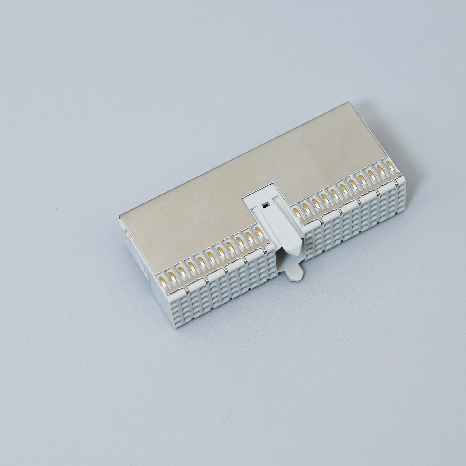 2.0 mm Future Bus Connector 110p Female Type