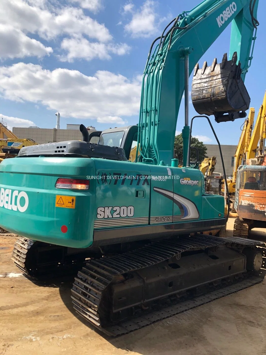 Excavadora usada Kobelco Sk200-8 Sk200LC de bajo horario de trabajo del año 2015 original de Japón.