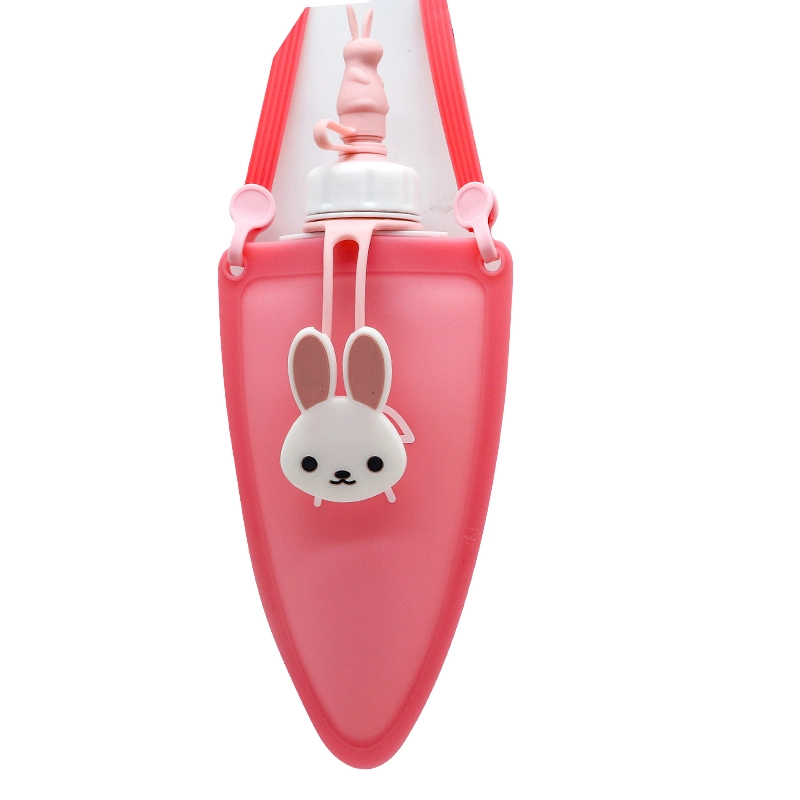 Children Portable Cute Sport Drink Water Bottle Silicone Water Kettle Cute Carrot Style Food Grade Silicone Can Be Customized