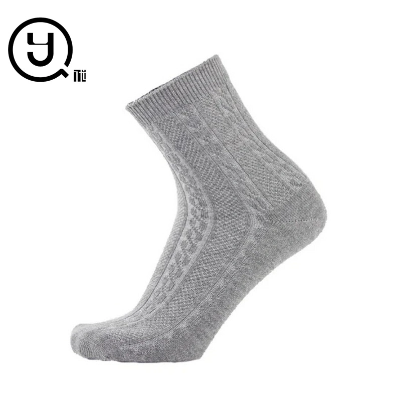 Sock de lit en gros à maille floue avec animal personnalisé POM Chaussettes molletonnées en vrac pour femmes à motif pantoufles