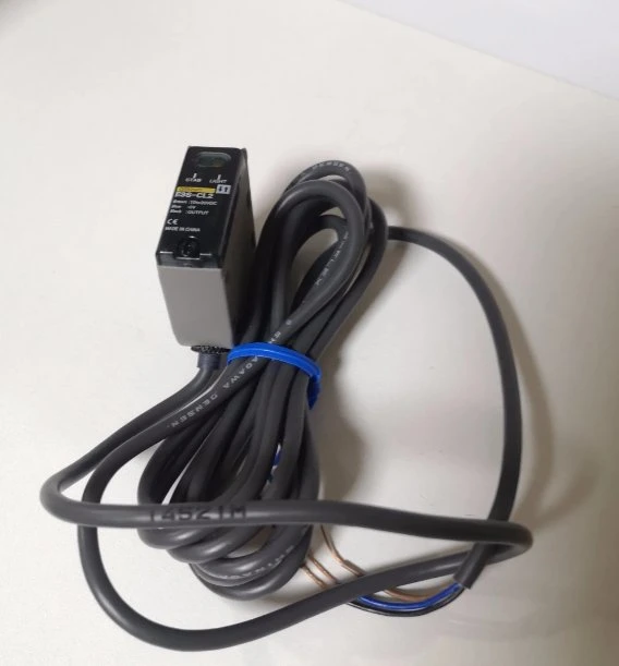 Distance Setting Photoelectric Switch E3s-Cl2 Photoelectric Sensor