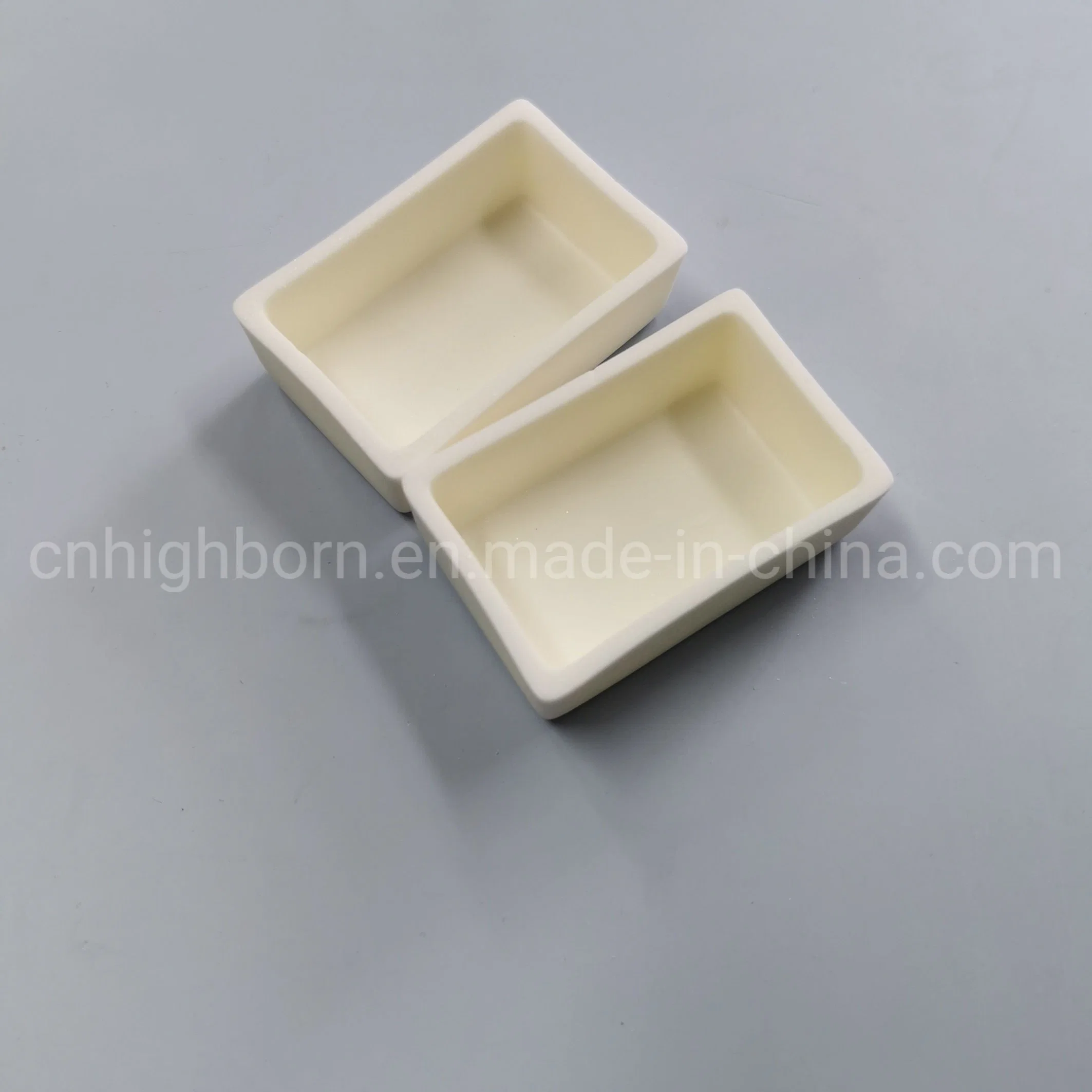 Industrial High Temperature Resistance Customized 99Al2O3 Alumina Ceramic Melting Boat Crucibles Used for Clay Firing