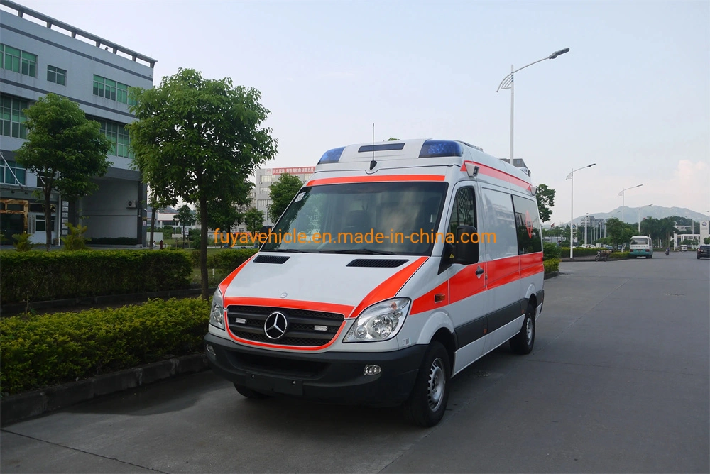 4X4 off-Road Mobile Negative Pressure Mercedes Benz Ambulance Vehicle