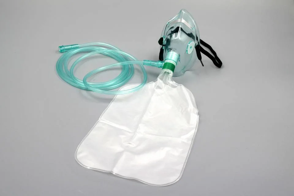 Non-Rebreathing Oxygen Mask Pediatic Standard Size S (Oxygen mask with bag)