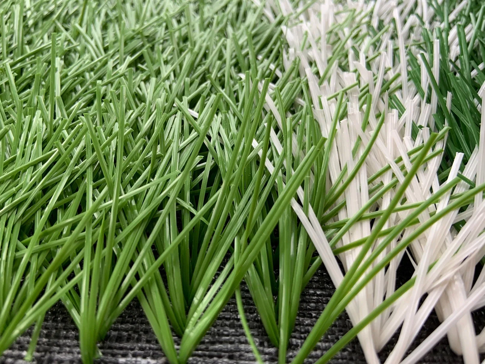 Футбольная трава на газоне 50 мм для игры на искусственном газоне