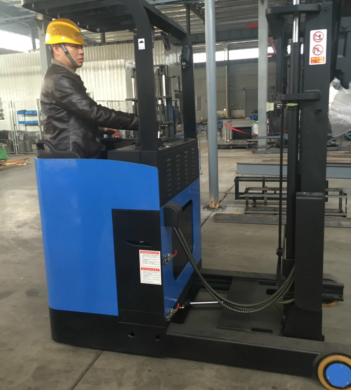 1ton Electric/Battery Reach Truck Stand-on Type with Full AC Motors Curtis/Zapi Controller