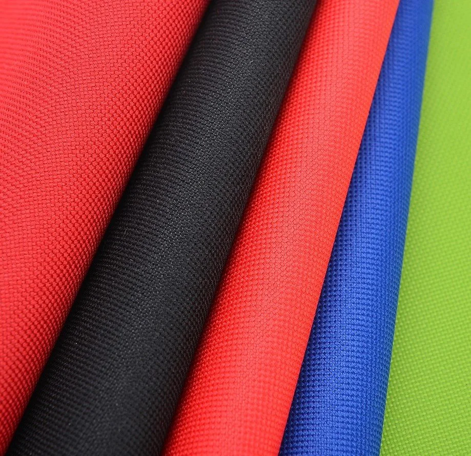 Recyceltes Stretchmaterial 7D Einfarbiges gefärbtes Polyester Textil für Bekleidung, schnell trocknende Passform atmungsaktives Gewebe