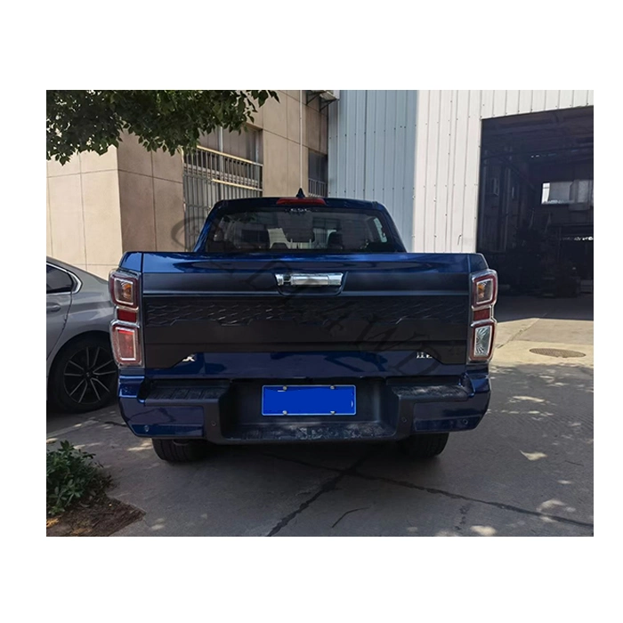 Gzdl4wd Factory Direct Sale Rear Tailgate Outer Cover for D-Max 2020