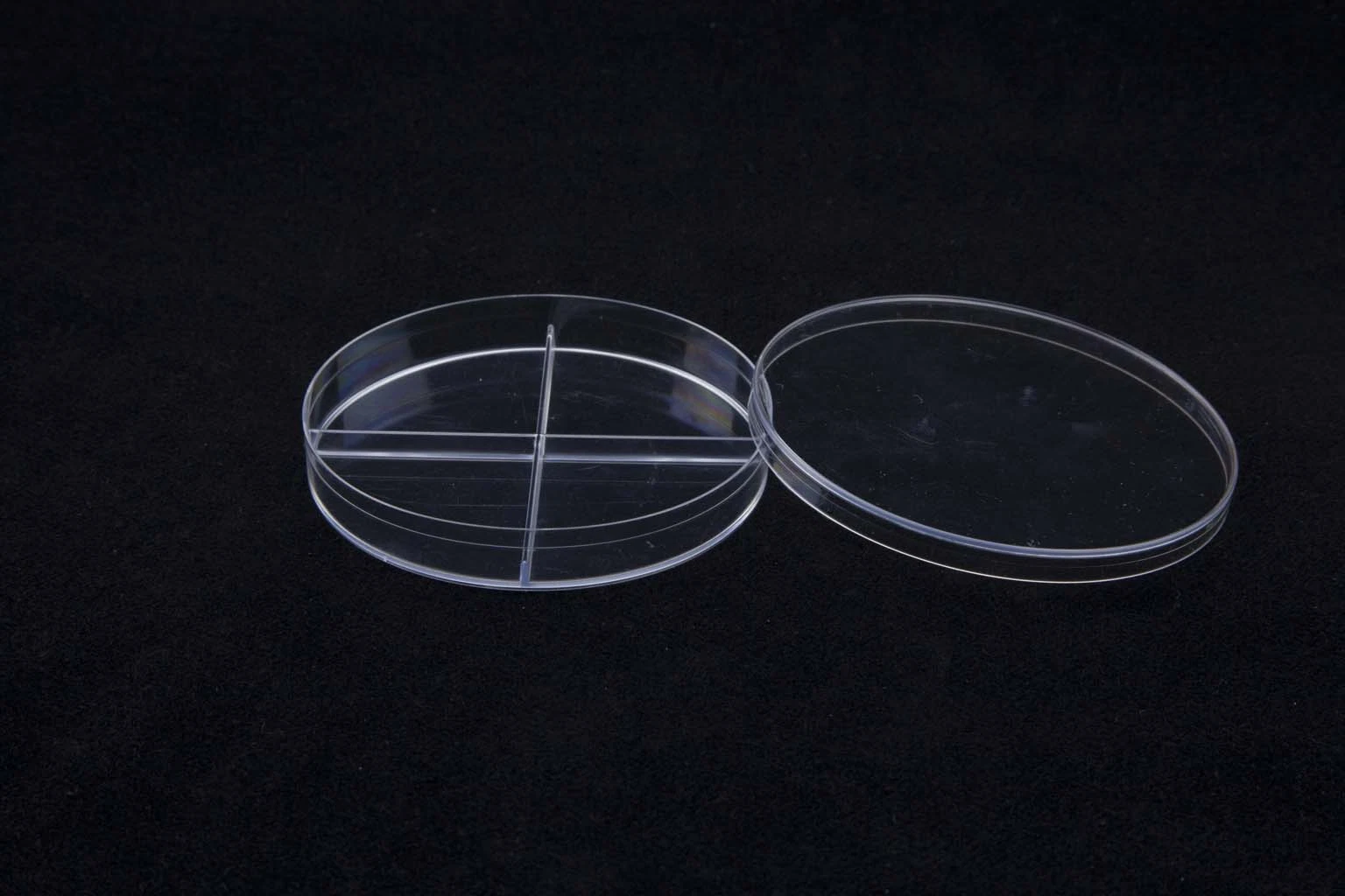 Sterile Disposable Plastic 90X15mm Two Rooms Petri Dish 60mm 35mm 150mm