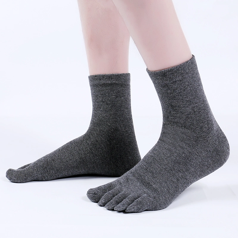 Calcetines de la convergencia de los hombres y mujeres de cinco dedos de los calcetines calcetines de algodón transpirable Deportes la ejecución de Color Blanco y Negro Azul Gris Khaki Café