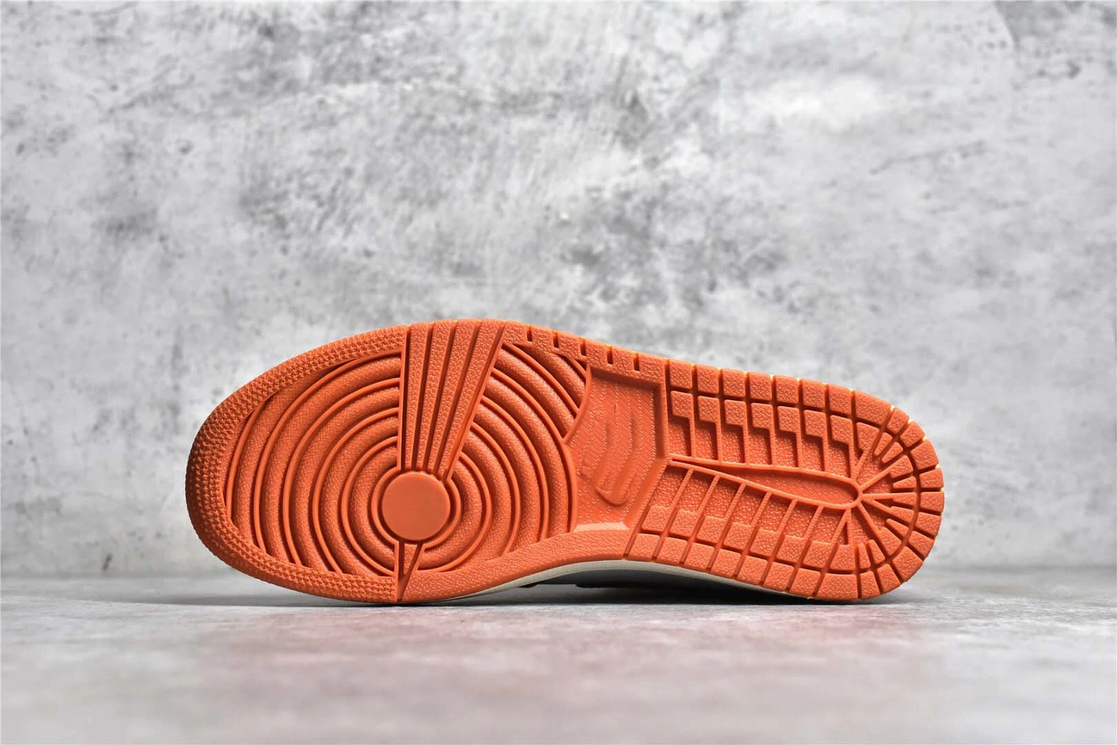 Designer Brand Luxury Fashion Apparel MID Familia décontracté Sneaker basket-ball Chaussures