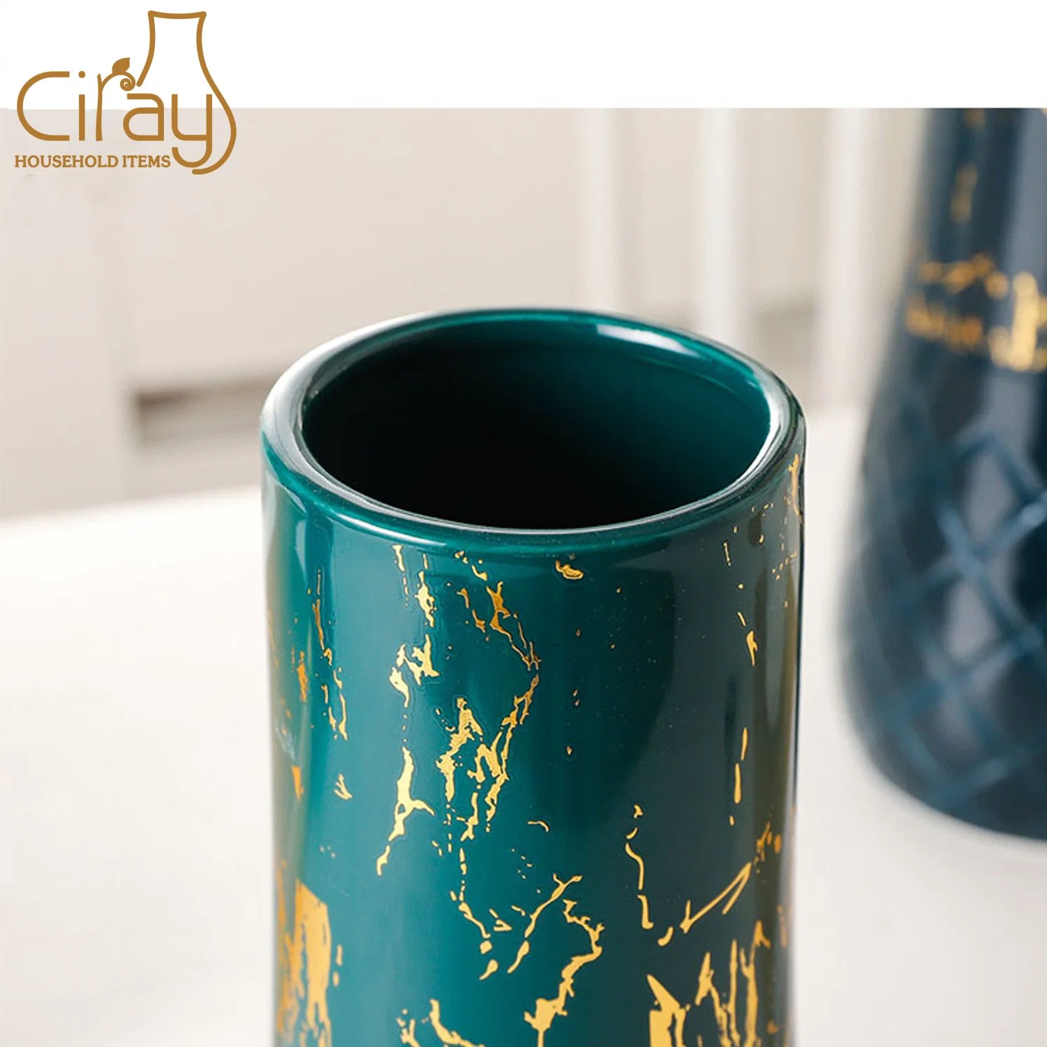 Gold Decal Porcelain Vase Indoor &amp; Outdoor Decoration