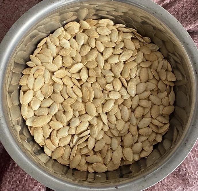 High quality/High cost performance Export China Raw Lady Nail Pumpkin Seeds with Shell 8mm