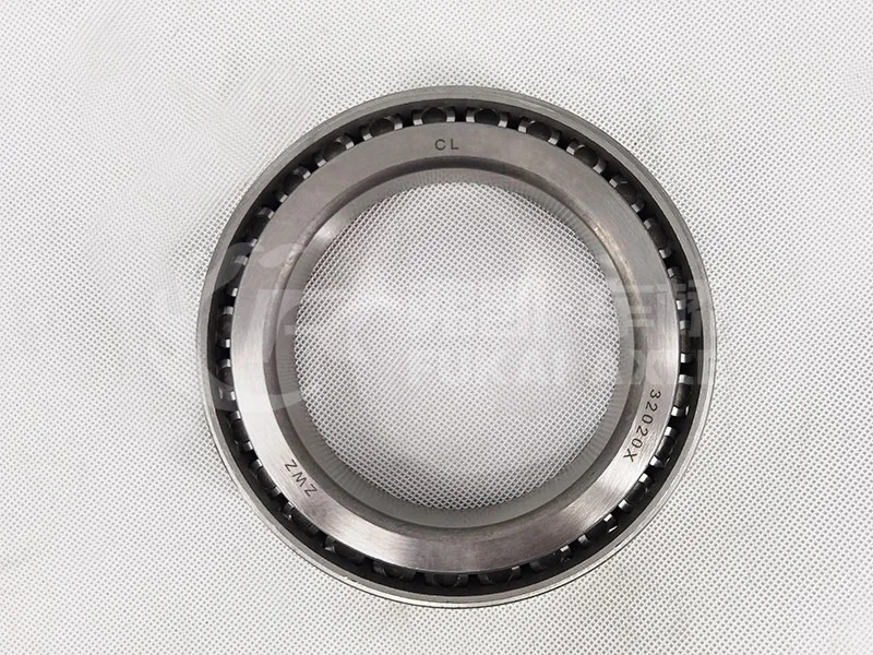 32020 Tapered Roller Bearing for Sinotruk HOWO Truck Spare Parts Front Wheel Hub Bearing Wg9142032020