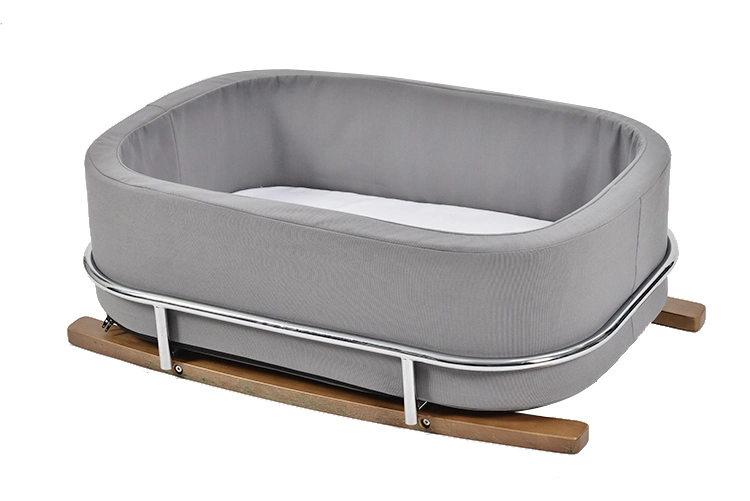 203# Nouveau lit bébé polyvalent à bascule lit bébé certificat CE Lit de base en bois