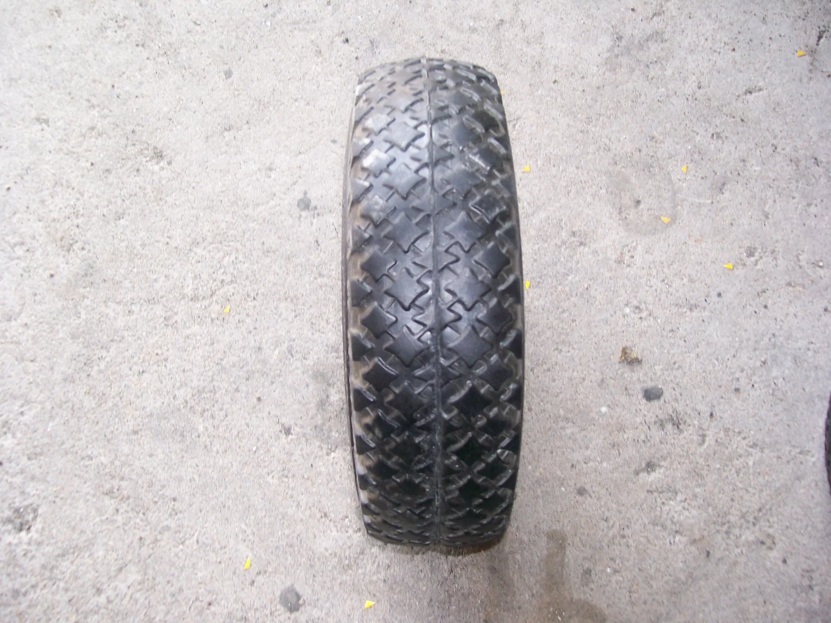 Resistente de alta calidad de la utilidad de polvo de caucho resistente al calor de la rueda de goma maciza (3,00-4)