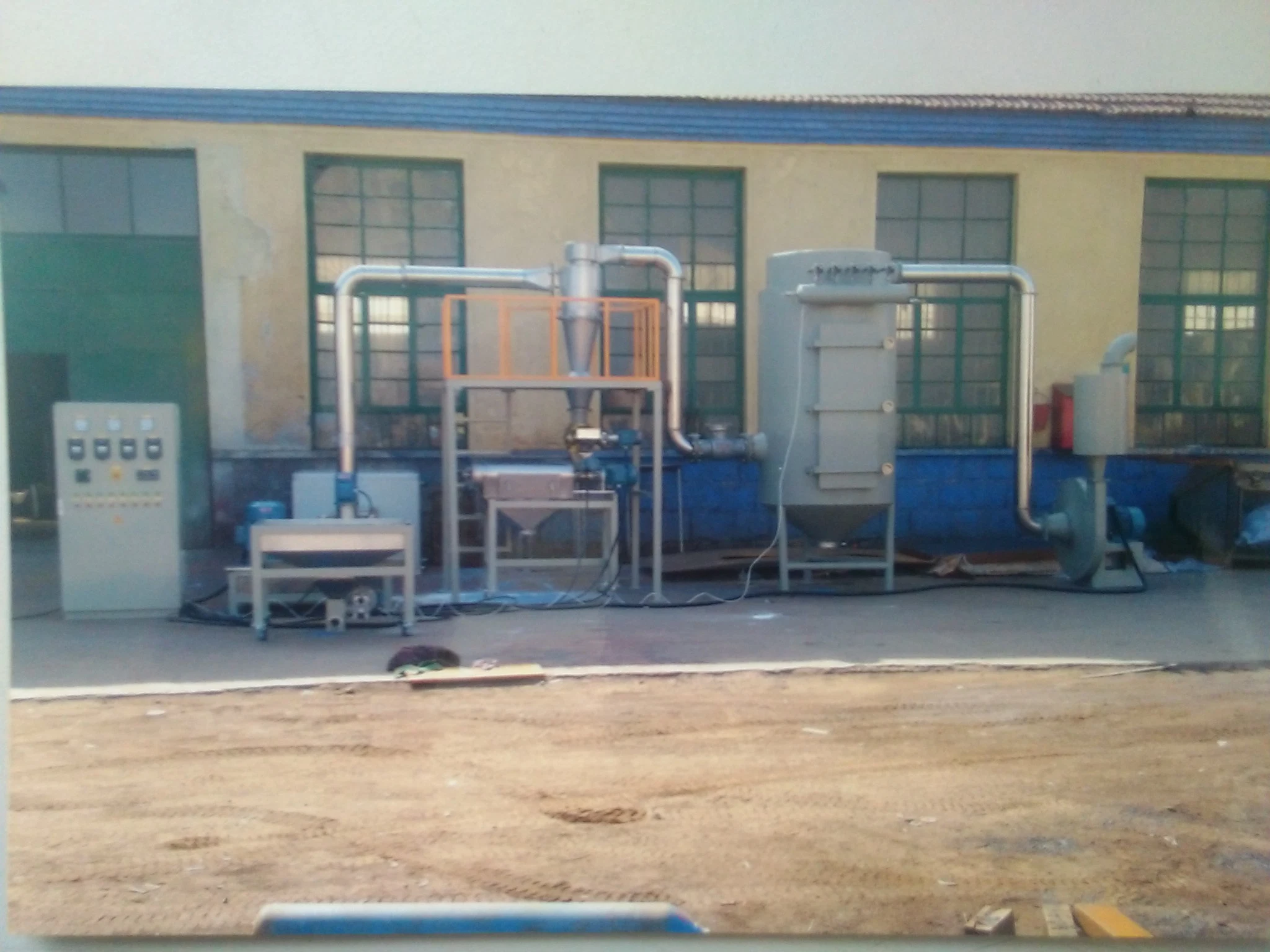 High Level Electrostatic Powder Coating Processing Machines for Powder Coatings Manufacturing