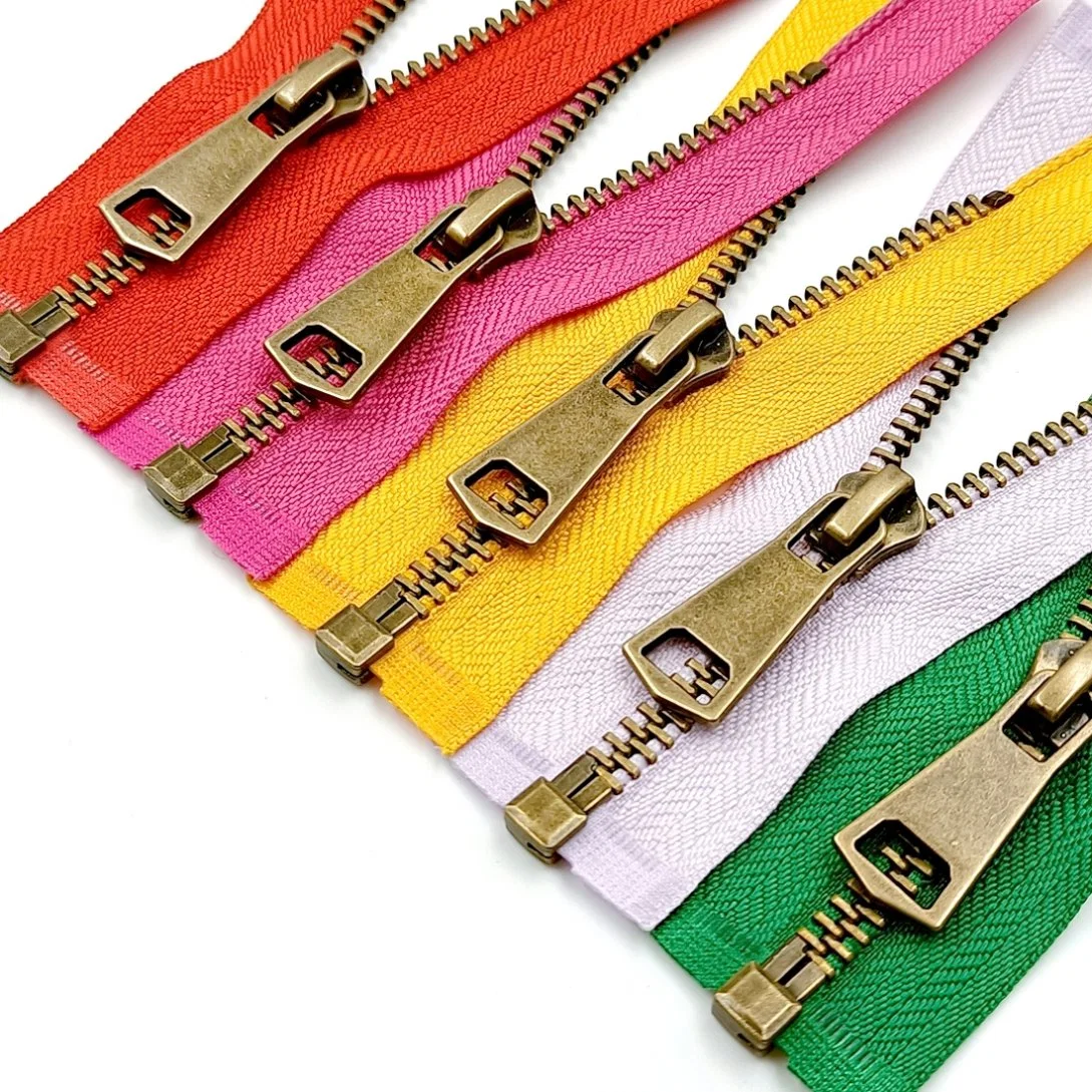 Red Color 5# Colorful Open-End Zippers Auto Lock Copper Metal Zipper