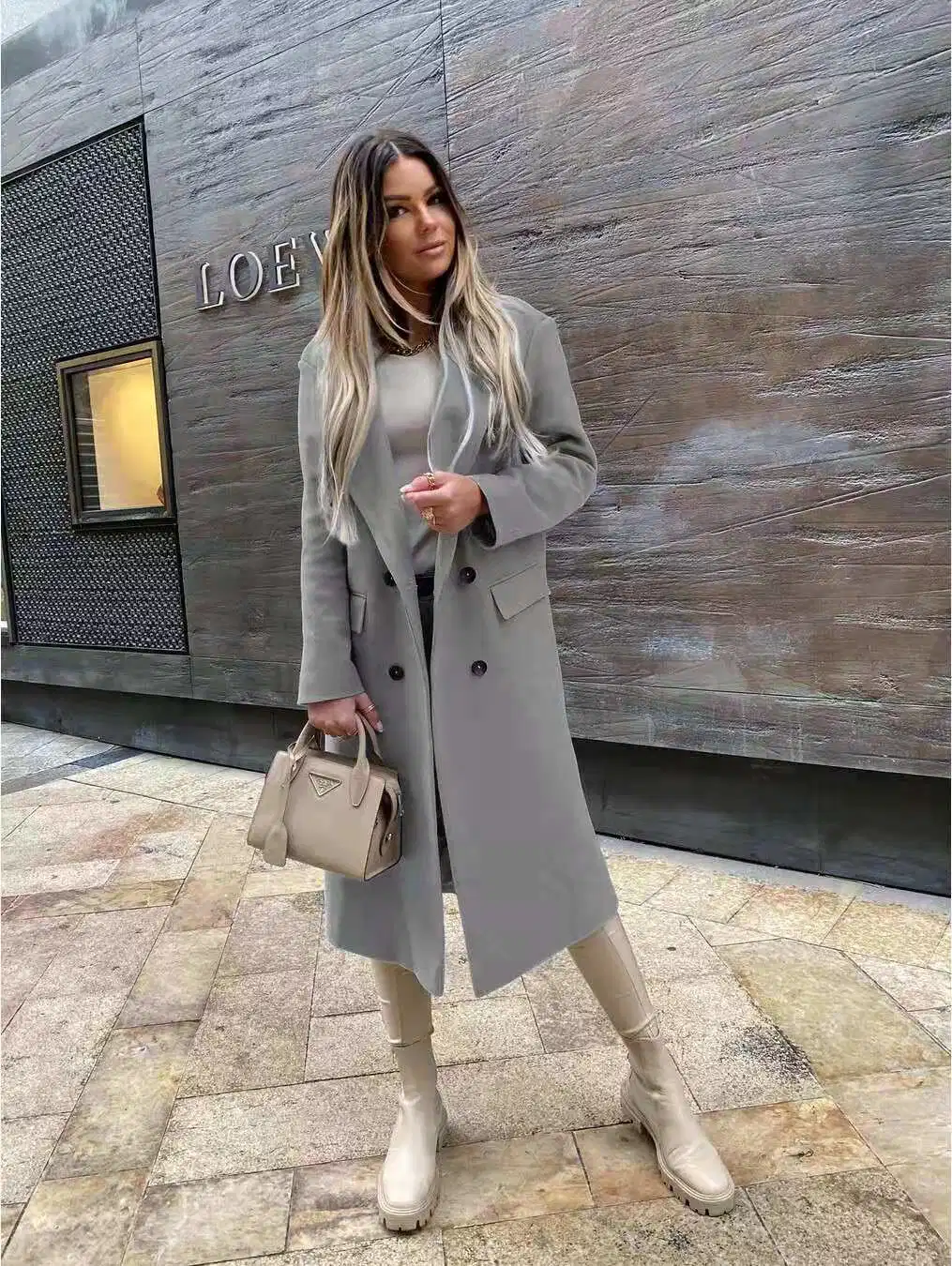 Abrigo de manga larga cálida de invierno para mujer con botonadura doble