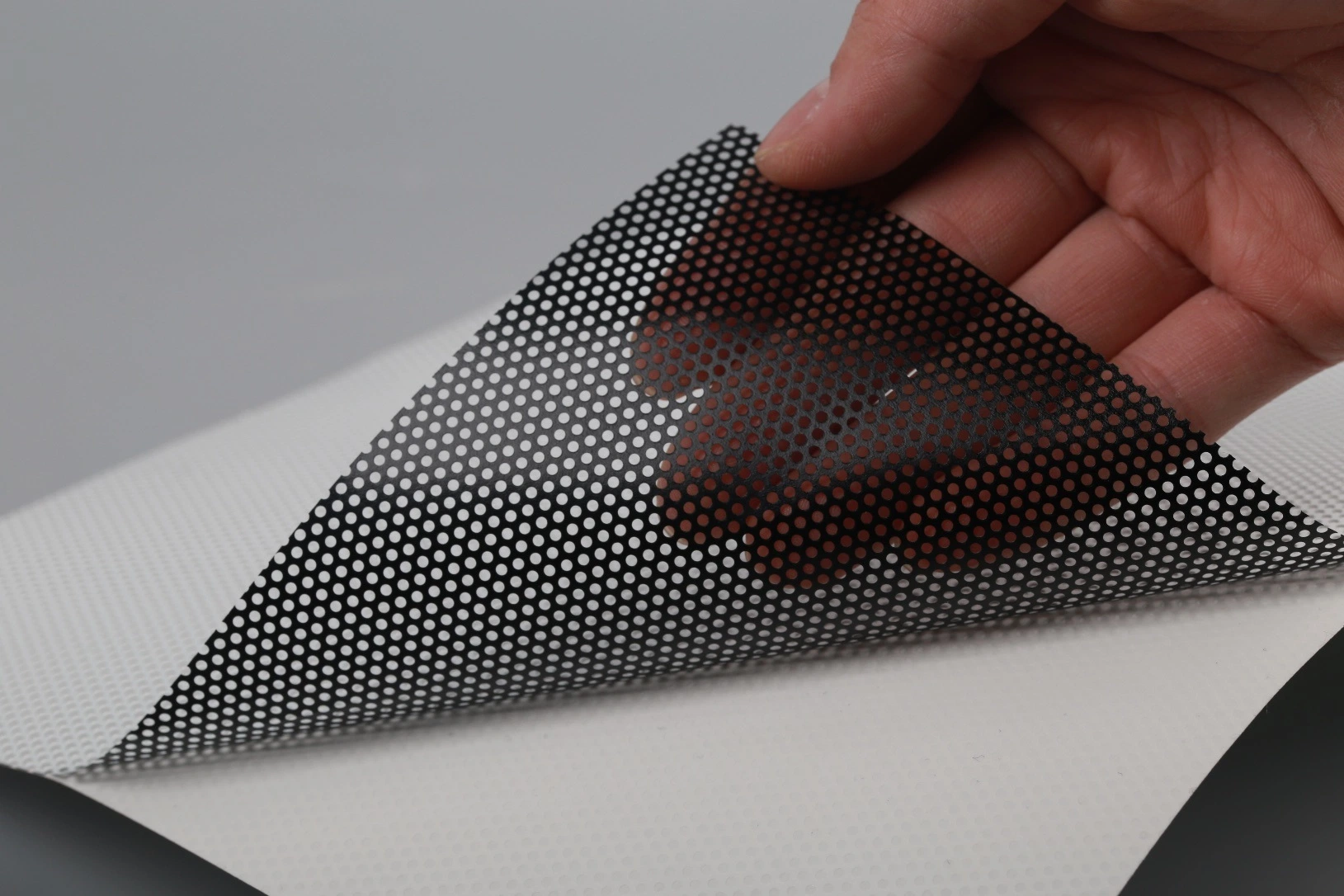 Honeycomb One Way Vision Printing Reflective Film Roll Material Self Adhesive Vinyl Reflective Vinyl Film