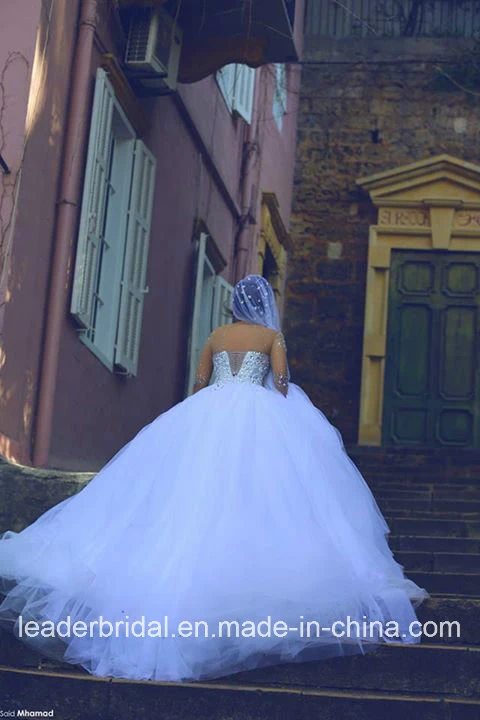 Vestido de novia árabe con mangas largas y adornos de pedrería Z2016