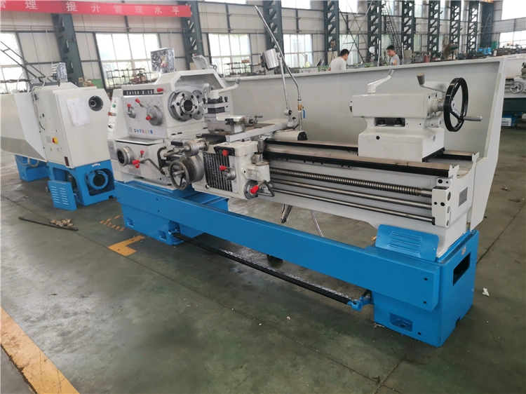 High Precision Brake Lathe Horizontal Lathe Bed Big Swing Gap-Bed Conventional Metal Lathe (CA6150)