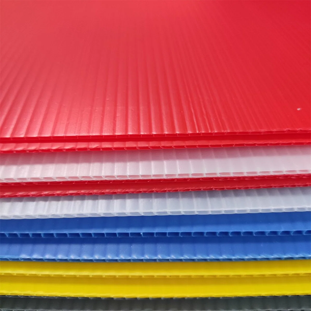 Most Popular Colorful Waterproof PP Correx Corrugated Plastic Corfulte Hollow Sheet for Printing, Package and Protection