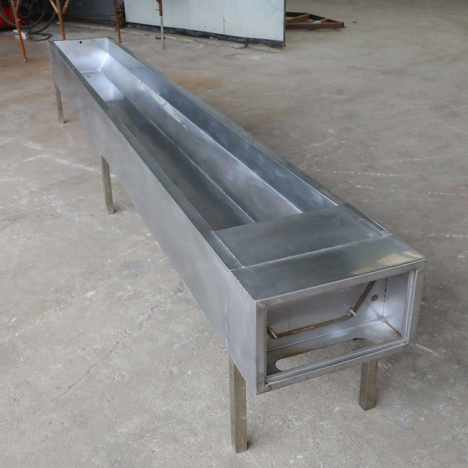 304 Stainless Steel Cattle Drinker Cow Water Trough for Livestock Farm Electric Heating