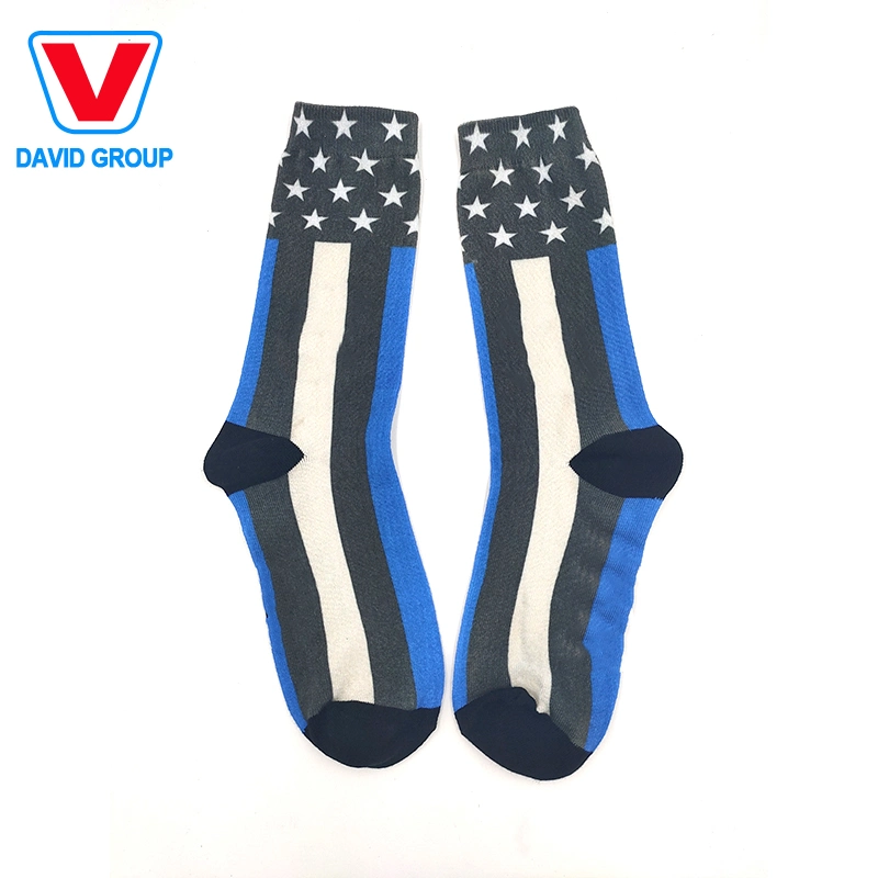 Manufacturers Wholesale/Supplier Customized Mens Fashion Colored Socks