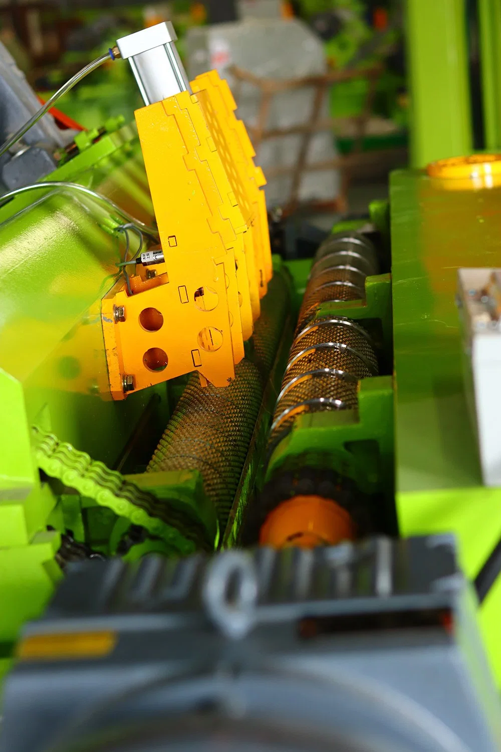 Máquina de Descascar OSB para Trabalho em Madeira com Máquinas CNC de Marcenaria Produção Roteador