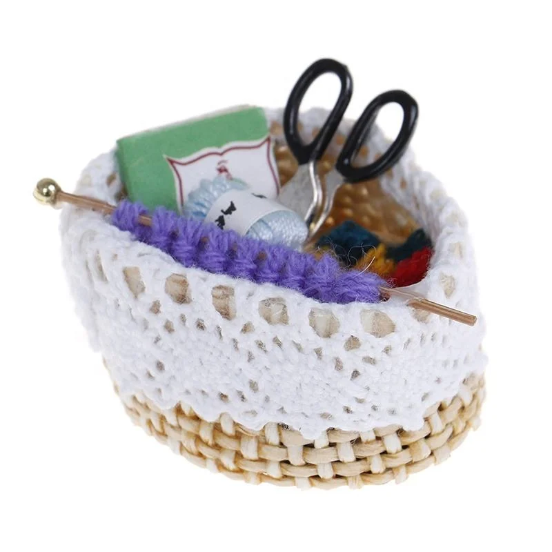 1: 12 outil de tricot miniature en laine pour maison de poupées Accessoires de décoration