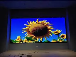 Hohe Hefinition hohe Farbwiedergabe Licht und tragbare Indoor P1,95 Vermietung LED-Display für Ausstellungen und Veranstaltungen